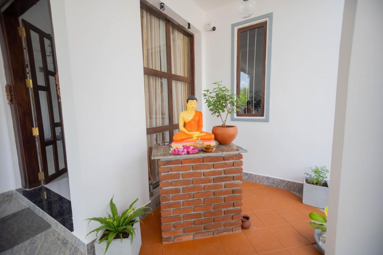 Ehala Family Rest Hotel Anuradhapura Exterior foto