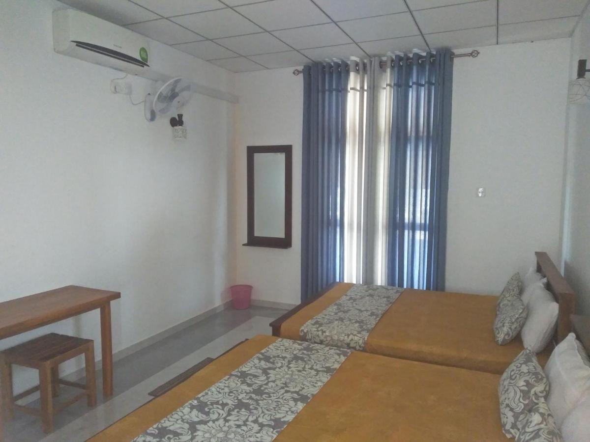Ehala Family Rest Hotel Anuradhapura Exterior foto
